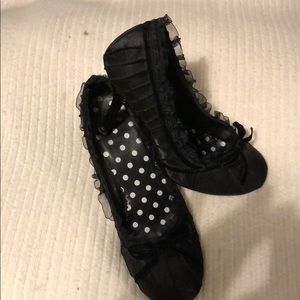 Beautiful Lacey Black Heels